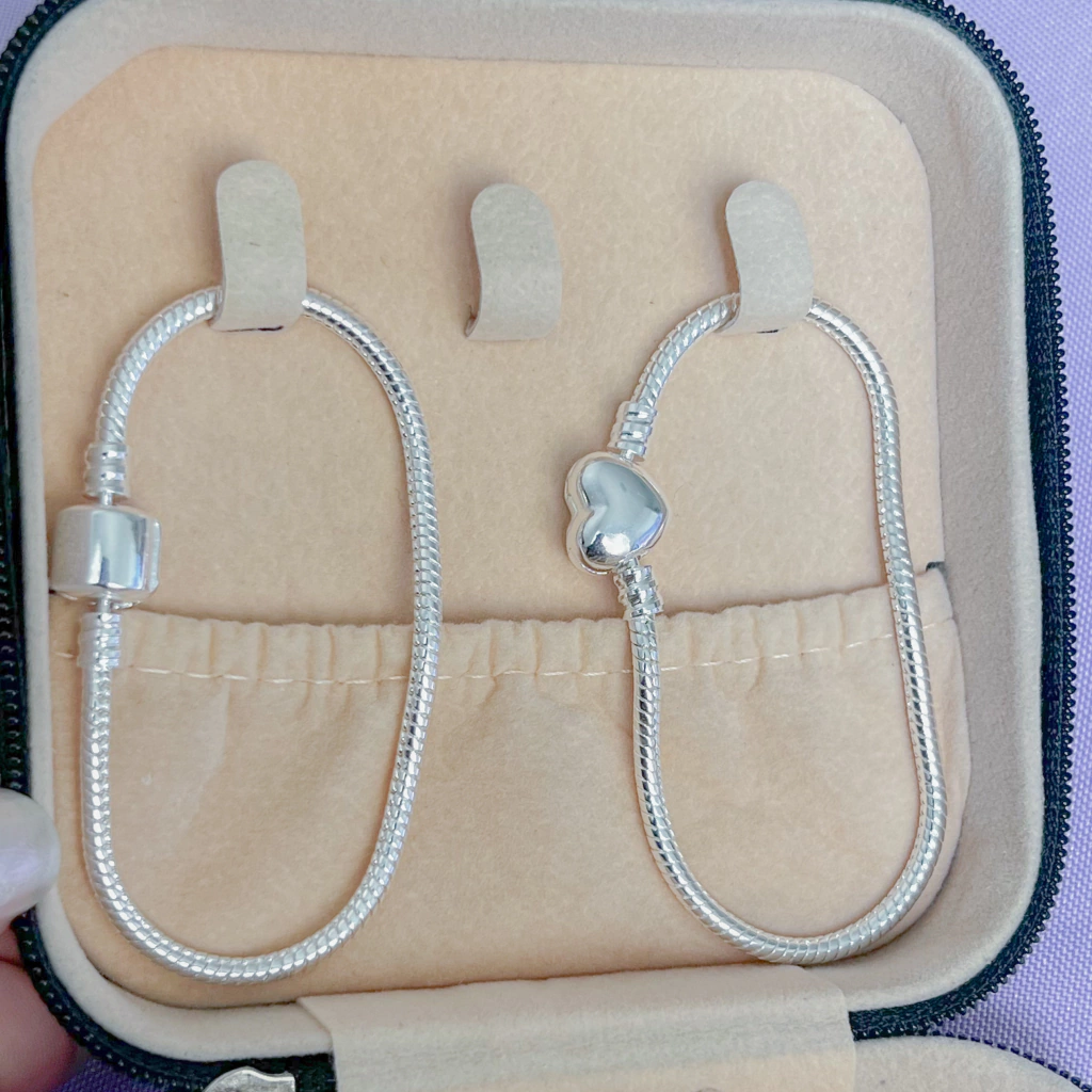 Pulseira Feminina em Prata para Berloques